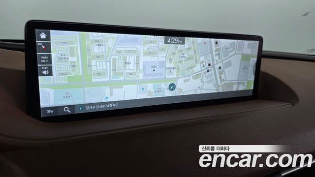 Genesis Electrified G80 2023 — ფოტო 14/20