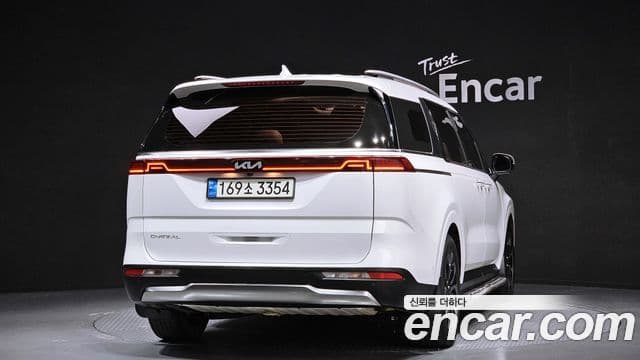 Kia Carnival 2022 — Фото 3/20