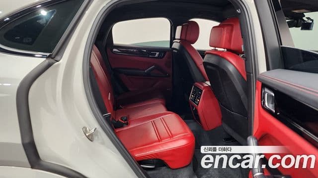 Porsche Cayenne 2021 — Şəkil 11/20