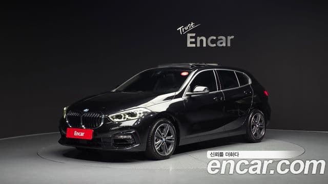 BMW 1 Series 2023 — ფოტო 1/20