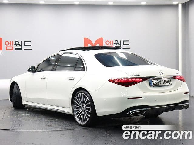 Mercedes-Benz S-Class 2023 — Photo 12/20