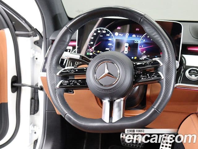 Mercedes-Benz S-Class 2023 — Photo 16/20