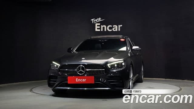Mercedes-Benz E-Class 2022 — Фото 3/20
