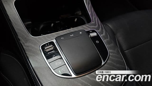 Mercedes-Benz E-Class 2022 — Фото 19/20