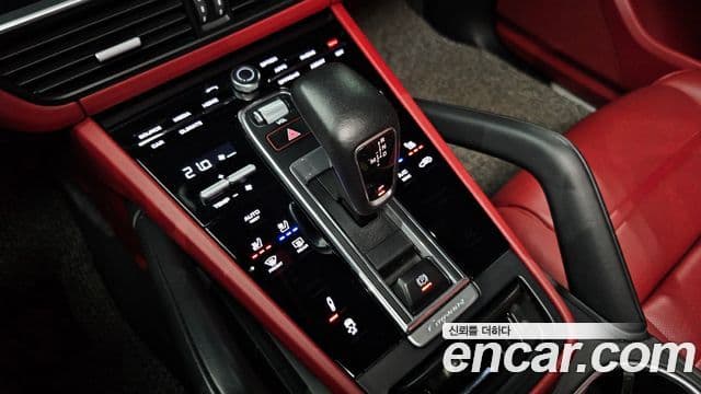 Porsche Cayenne 2020 — Şəkil 9/20