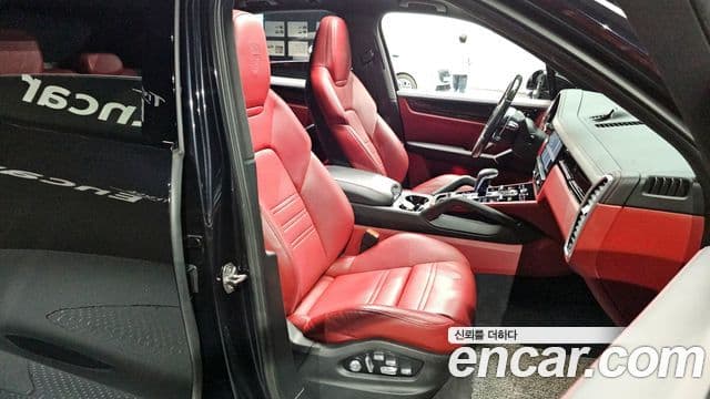 Porsche Cayenne 2020 — Şəkil 12/20