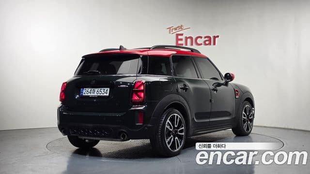 Mini Cooper S Countryman 2023 — Фото 2/20
