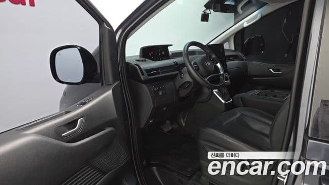 Hyundai Staria 2024 — ფოტო 10/20