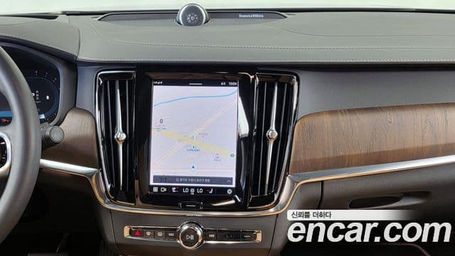 Volvo S90 2022 — ფოტო 14/20