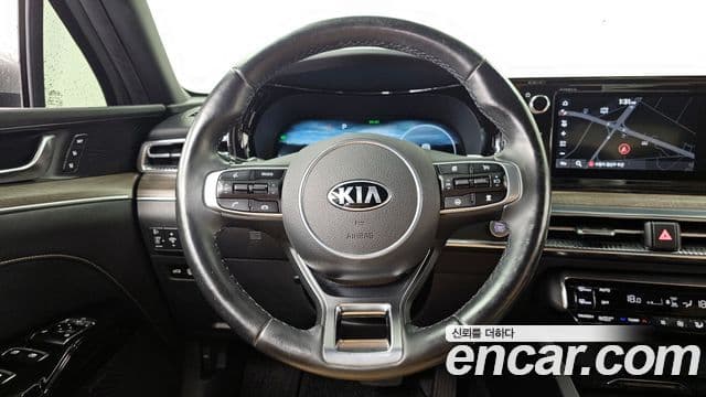 Kia K5 2020 — ფოტო 13/20