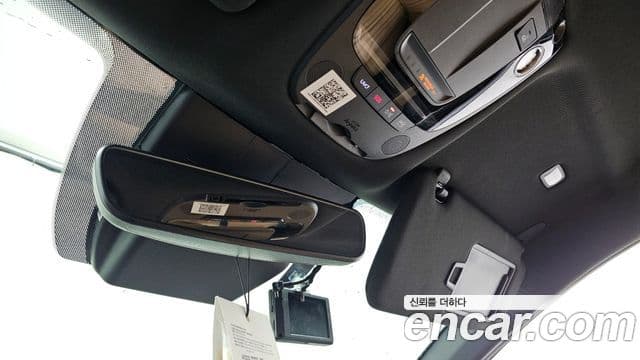 Kia K5 2020 — ფოტო 17/20