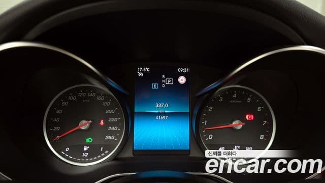Mercedes-Benz C-Class 2019 — Şəkil 8/20