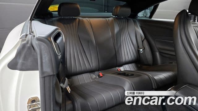 Mercedes-Benz E-Class 2022 — Фото 11/20
