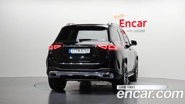 Mercedes-Benz GLE-Class 2023 — ფოტო 4/20