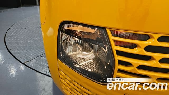 Hyundai Staria 2025 — Photo 24/33