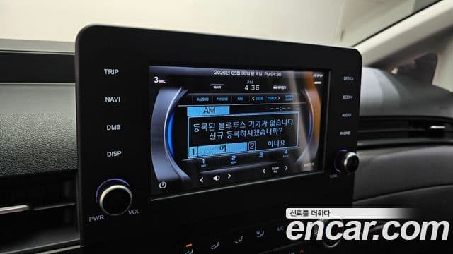 Hyundai Staria 2025 — Photo 9/33