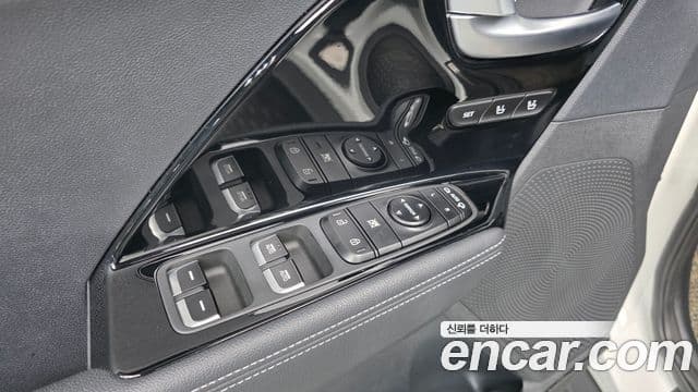 Kia Niro 2021 — ფოტო 12/20