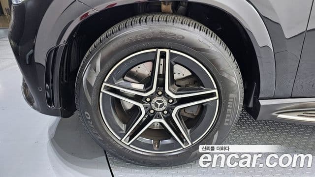 Mercedes-Benz GLE-Class 2021 — Şəkil 5/20