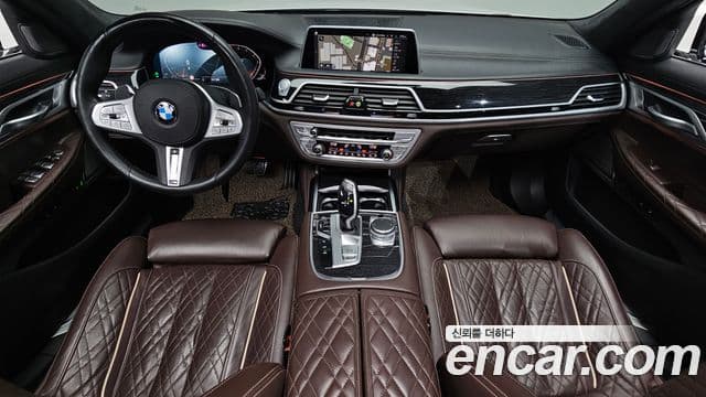 BMW 7 Series 2020 — ფოტო 7/20