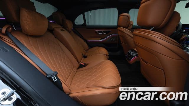 Mercedes-Benz S-Class 2025 — ფოტო 9/20