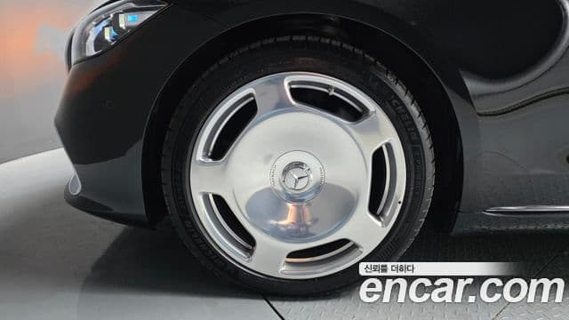 Mercedes-Benz S-Class 2022 — Photo 29/35