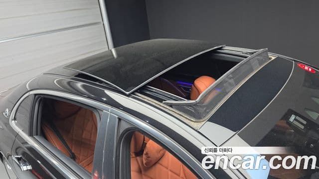 Mercedes-Benz S-Class 2022 — Photo 25/35