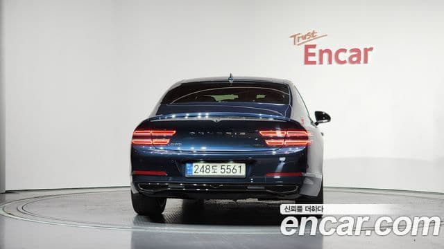 Genesis Electrified G80 2021 — ფოტო 4/20