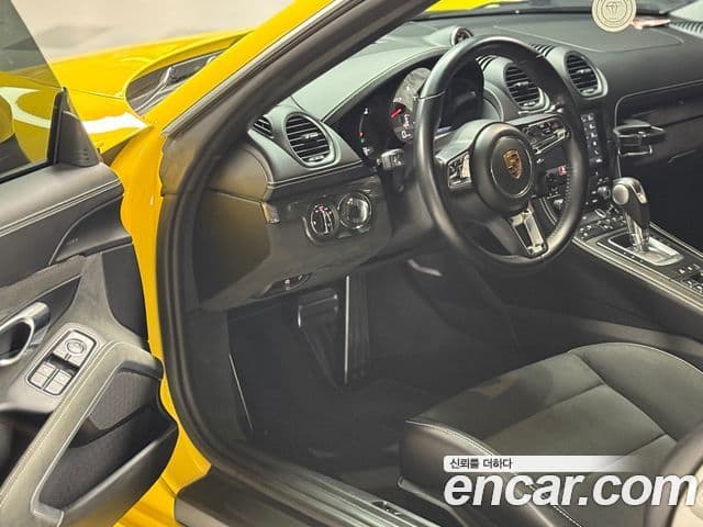 Porsche 718 Boxster 2021 — Photo 8/20