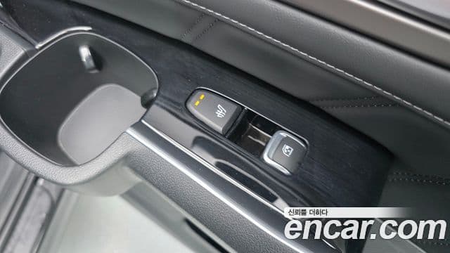 Kia Sorento 2024 — ფოტო 19/20