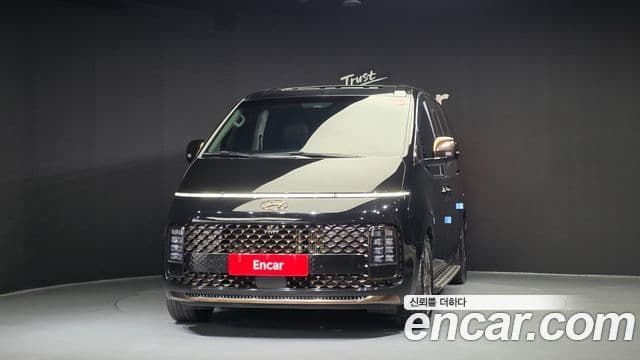 Hyundai Staria 2023 — Фото 3/20