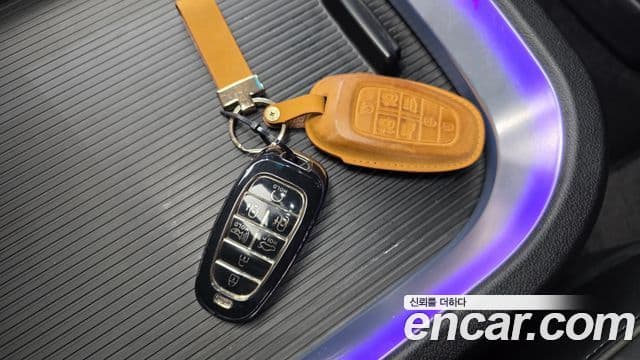 Hyundai Staria 2023 — Фото 18/20