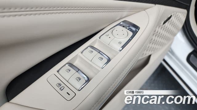 Kia K8 2025 — Photo 14/42