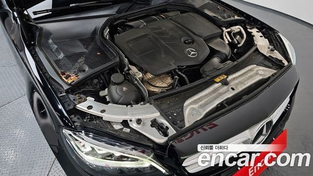 Mercedes-Benz C-Class 2020 — Photo 13/20