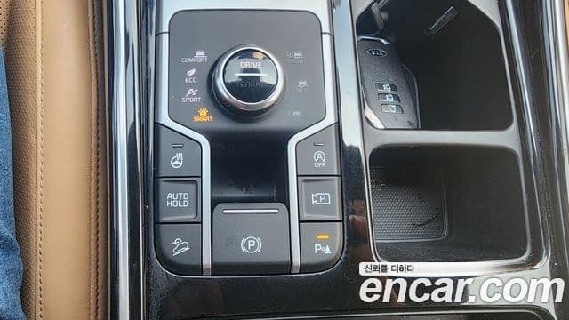 Kia Sorento 2021 — Фото 8/16