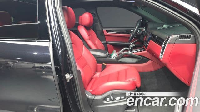 Porsche Cayenne 2020 — Şəkil 11/20