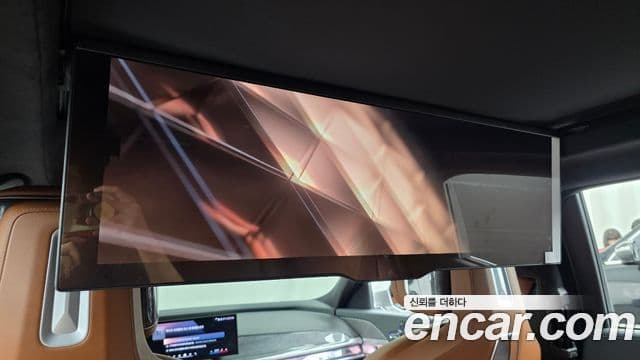 BMW 7 Series 2023 — фото 17 из 20