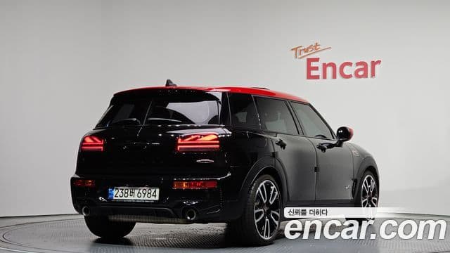 Mini Cooper S Clubman 2021 — ფოტო 2/20
