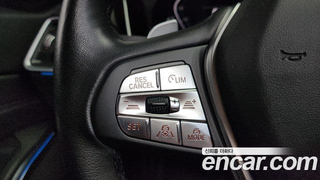 BMW 3 Series 2021 — ფოტო 15/20