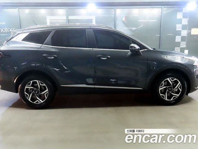 Kia Sportage 2021 — Фото 3/19