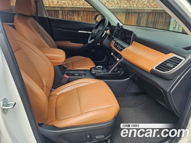 Kia Seltos 2023 — ფოტო 10/20