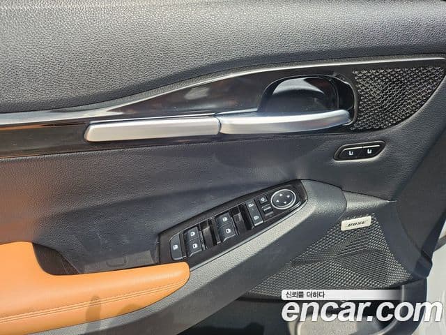 Kia Seltos 2023 — ფოტო 16/20