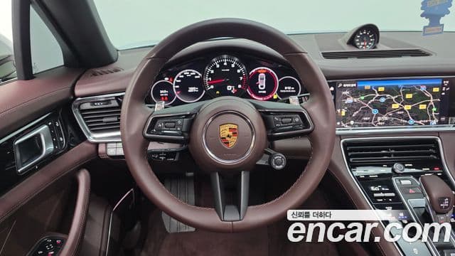 Porsche Panamera 2021 — Photo 10/33