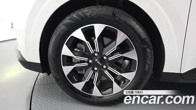 Kia Carnival 2022 — фото 5 из 20