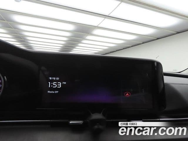 Kia Carnival 2021 — Şəkil 13/20