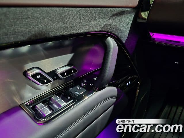 Land Rover Range Rover Sport 2024 — фото 8 из 18