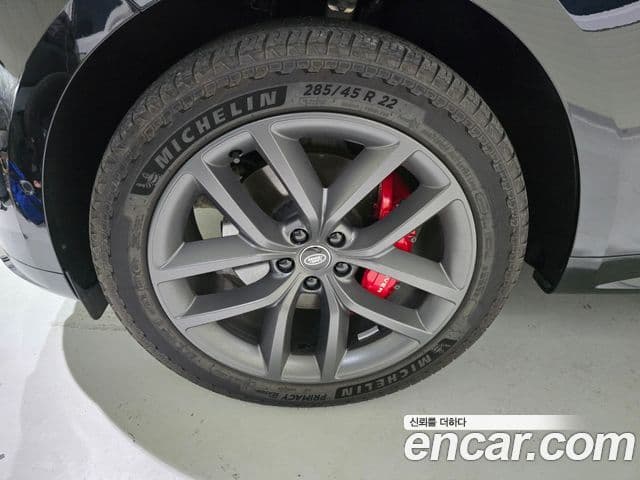 Land Rover Range Rover Sport 2024 — фото 17 из 18