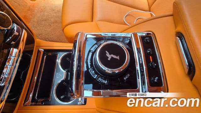 Rolls-Royce Phantom 2023 — Şəkil 15/20