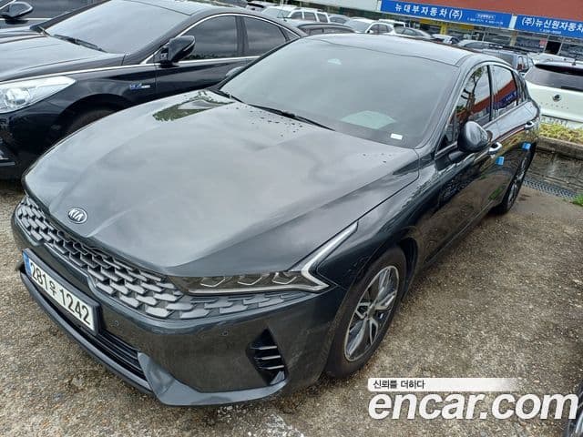 Kia K5 2020 — ფოტო 2/14