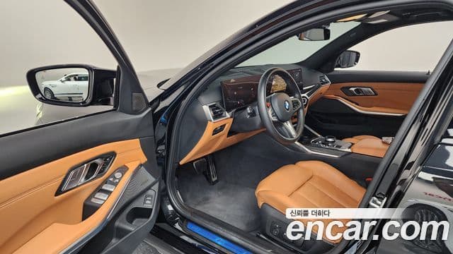 BMW 3 Series 2024 — фото 10 из 20