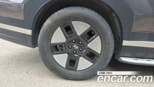 Hyundai Santa Fe 2023 — Şəkil 5/20